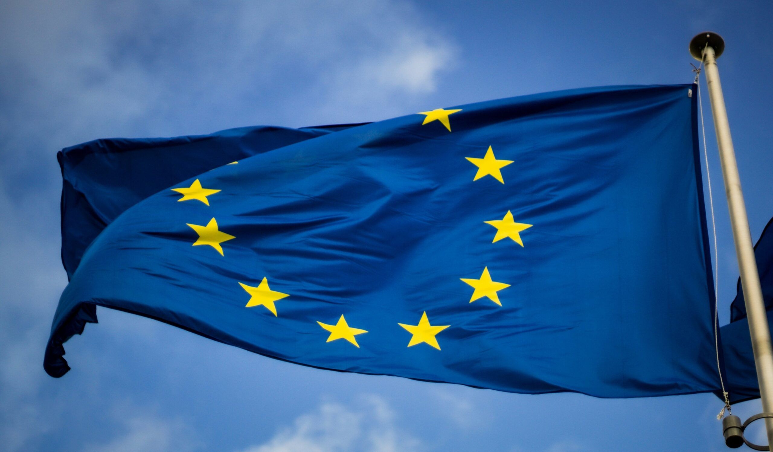 top 2 european semiconductor stocks to buy for 2025