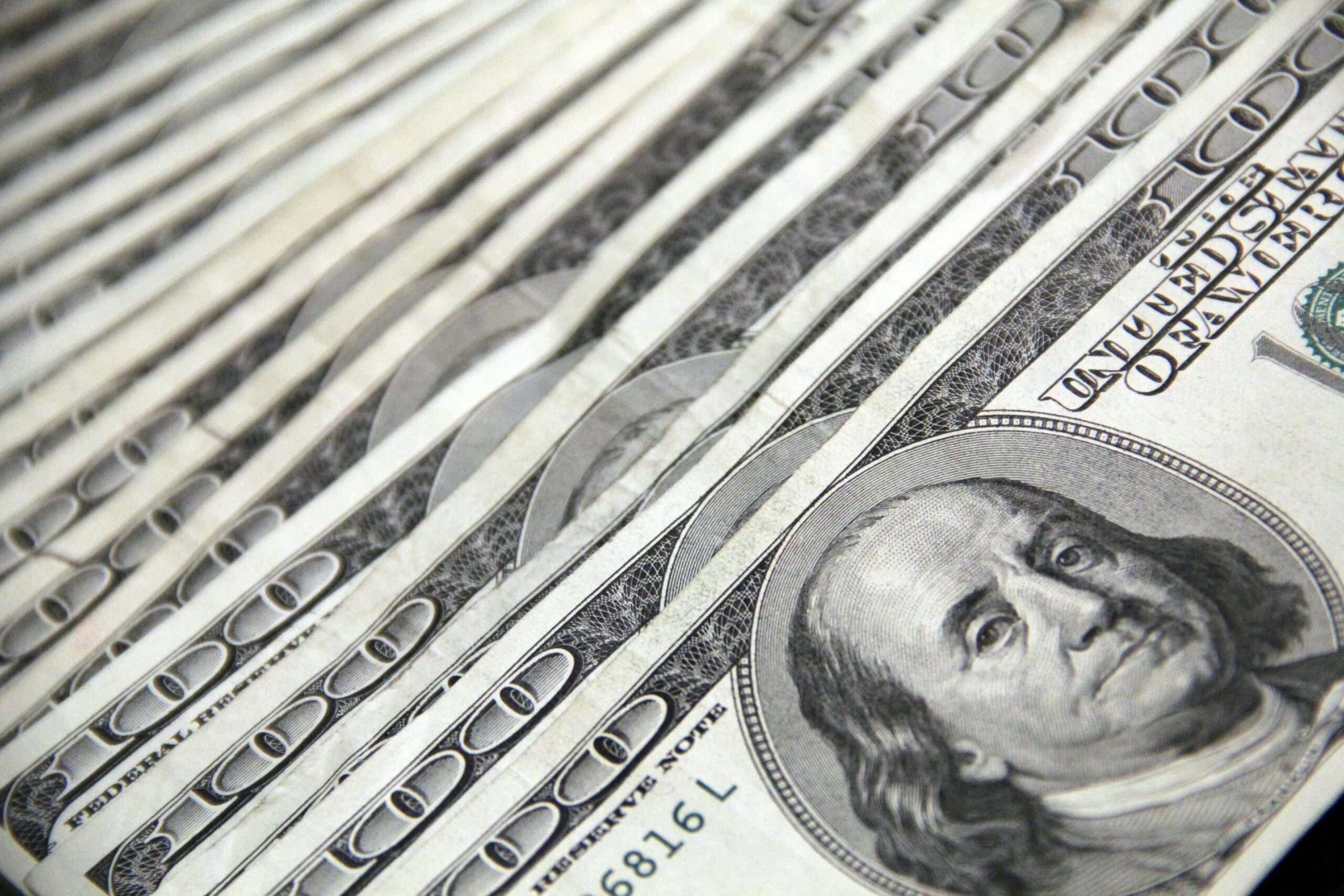 The downfall of the US dollar: Can the euro replace it as global reserve currency?